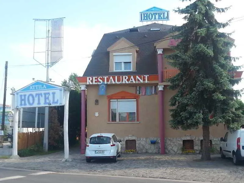 Attila Hotel Будапешт