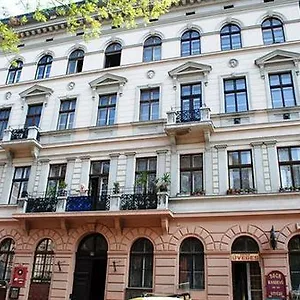 Hotel Silver City Center, Budapeste