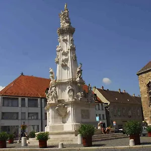 Hotel Burg, Budapeste