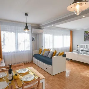 Vitalis Apartman Apartment Eger